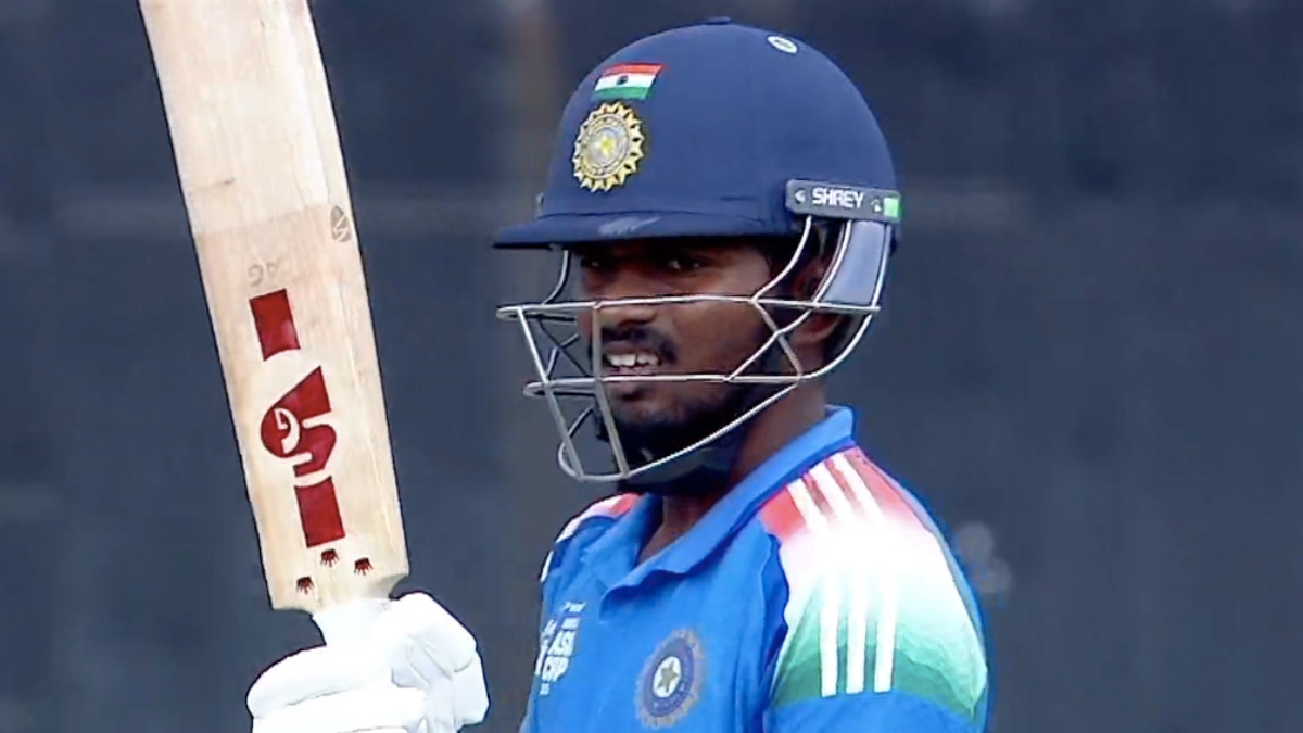 India U19 vs Pakistan U19 Live Score: Aaron George completes fifty after Niqab Shafiq's twin-strike India U19 vs Pakistan U19 Live Score: Aaron George completes fifty after Niqab Shafiq's twin-strike
