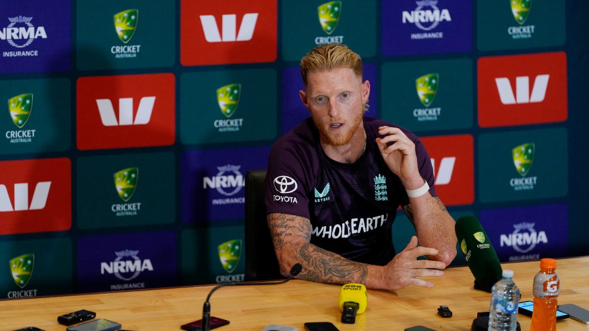 Australian great comes out in support of England cricketers amid drinking accusations: 'They are running a campaign against them' Australian great comes out in support of England cricketers amid drinking accusations: 'They are running a campaign against them'