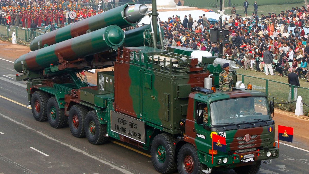 The Indian Army's Brahmos missile launcher is displayed during the full-dress rehearsal for the Republic Day parade in New Delhi on January 23, 2011. (Photo: B Mathur/Reuters) The Indian Army's Brahmos missile launcher is displayed during the full-dress rehearsal for the Republic Day parade in New Delhi on January 23, 2011. (Photo: B Mathur/Reuters)