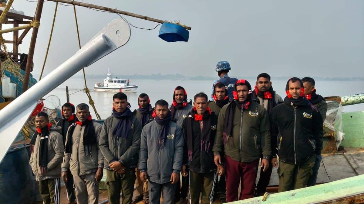 India & Bangladesh release fishermen who crossed international maritime boundary