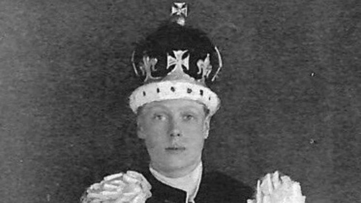 History Today: How Edward VIII became the only English monarch to abdicate the throne