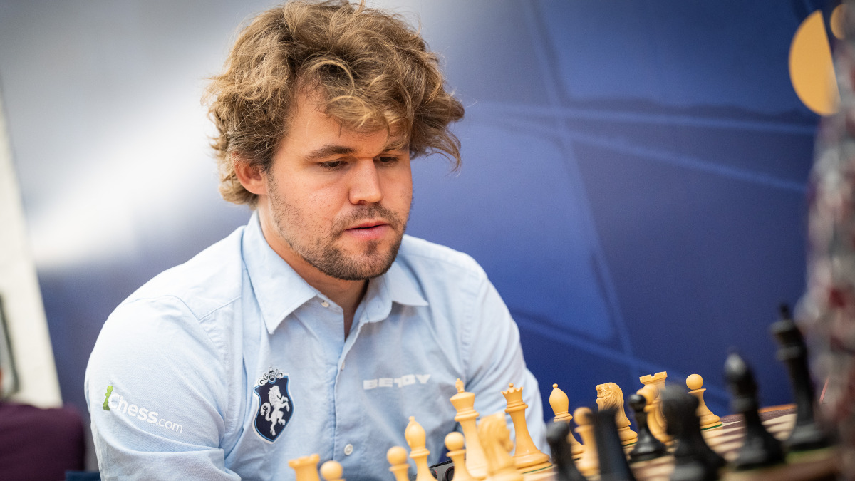 Magnus Carlsen raises eyebrows with unique opening against 2700-rated opponent during ‘Titled Tuesday’; watch video Magnus Carlsen raises eyebrows with unique opening against 2700-rated opponent during ‘Titled Tuesday’; watch video