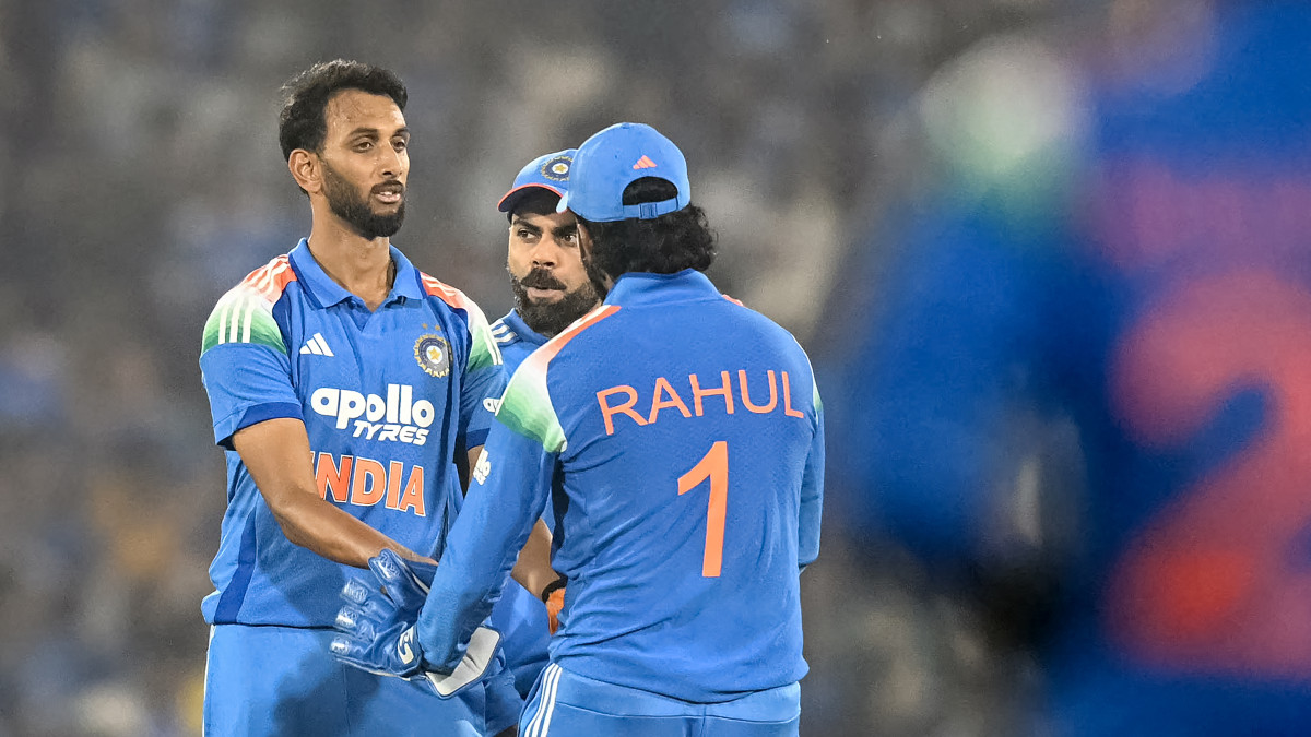 India vs South Africa LIVE Score 2nd ODI at Raipur: Prasidh and Arshdeep's late strikes rekindle India's hopes India vs South Africa LIVE Score 2nd ODI at Raipur: Prasidh and Arshdeep's late strikes rekindle India's hopes