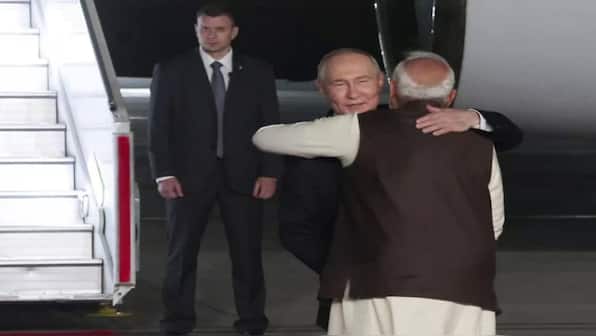 WATCH: PM Modi receives President Putin at Delhi airport, both leaders travel in same car