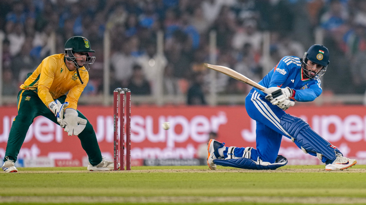 India vs South Africa LIVE Score 5th T20 at Ahmedabad: Tilak, Pandya slam fifties, steer India towards big total India vs South Africa LIVE Score 5th T20 at Ahmedabad: Tilak, Pandya slam fifties, steer India towards big total