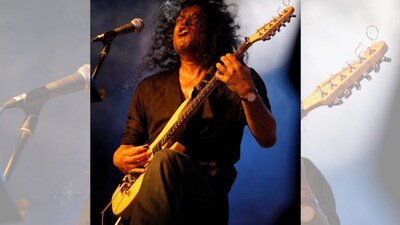 Bangladeshi rock musician James' concert was cancelled after chaos. File Photo/Reuters