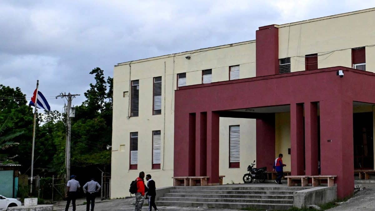 Cuba hands life imprisonment to former economy minister in explosive spy trial