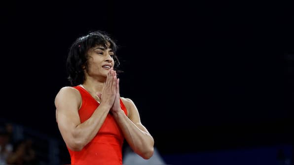 Vinesh Phogat reverses wrestling retirement, targets 2028 Olympics: 'Stepping back with a heart that's unafraid'