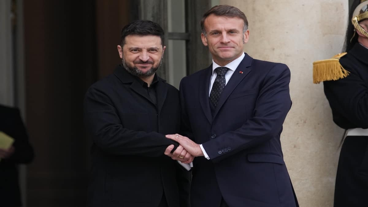 Ukraine peace must be 'truly durable', says Zelenskyy after talks with Macron