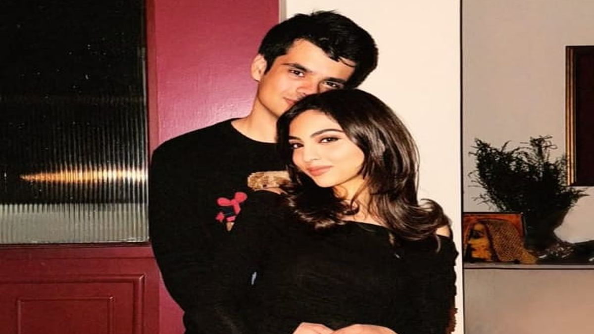 Quicksplained | Who is Aviva Baig, Delhi woman engaged to Priyanka Gandhi-Vadra's son Raihan? Quicksplained | Who is Aviva Baig, Delhi woman engaged to Priyanka Gandhi-Vadra's son Raihan?