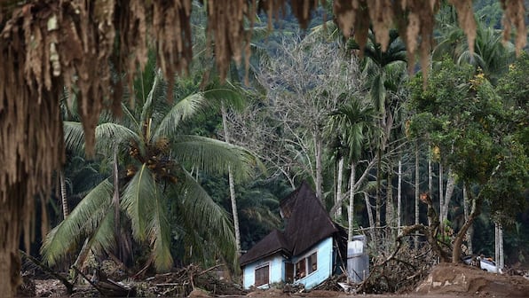 Indonesia death toll from floods and landslides rises to 753 as hundreds remain missing