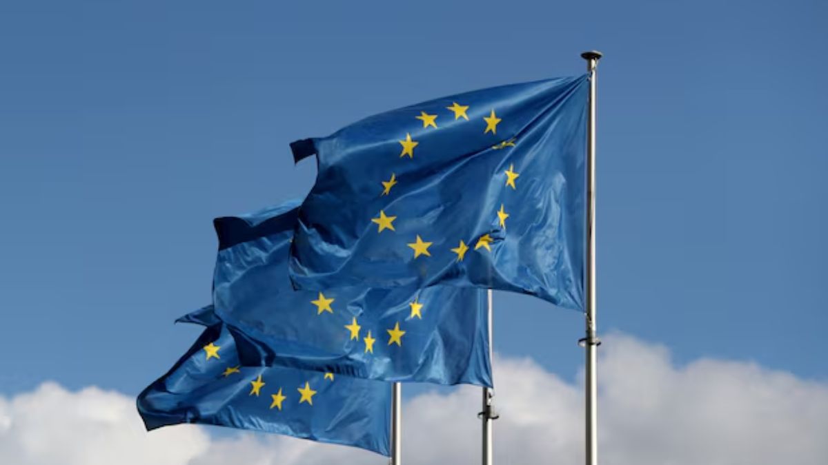 European Commission weighs plan to tap frozen Russian assets to fund Ukraine: Reports European Commission weighs plan to tap frozen Russian assets to fund Ukraine: Reports