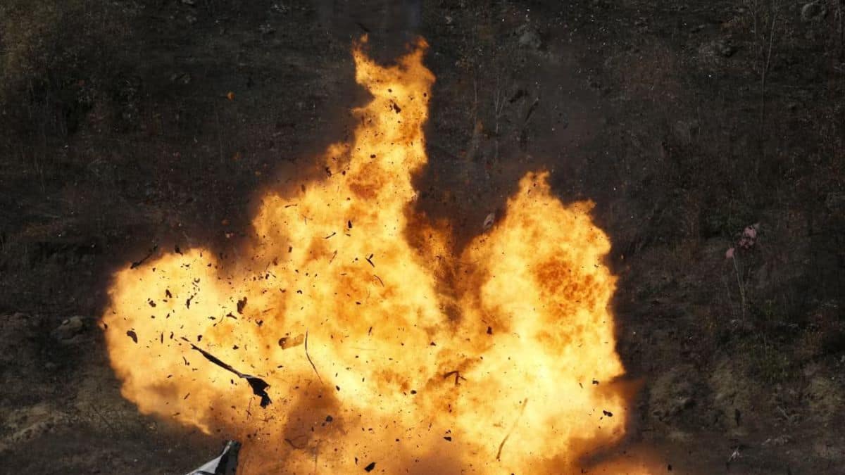 Vehicle explosion outside Michoacan police station kills 3, injures 6 in Mexico