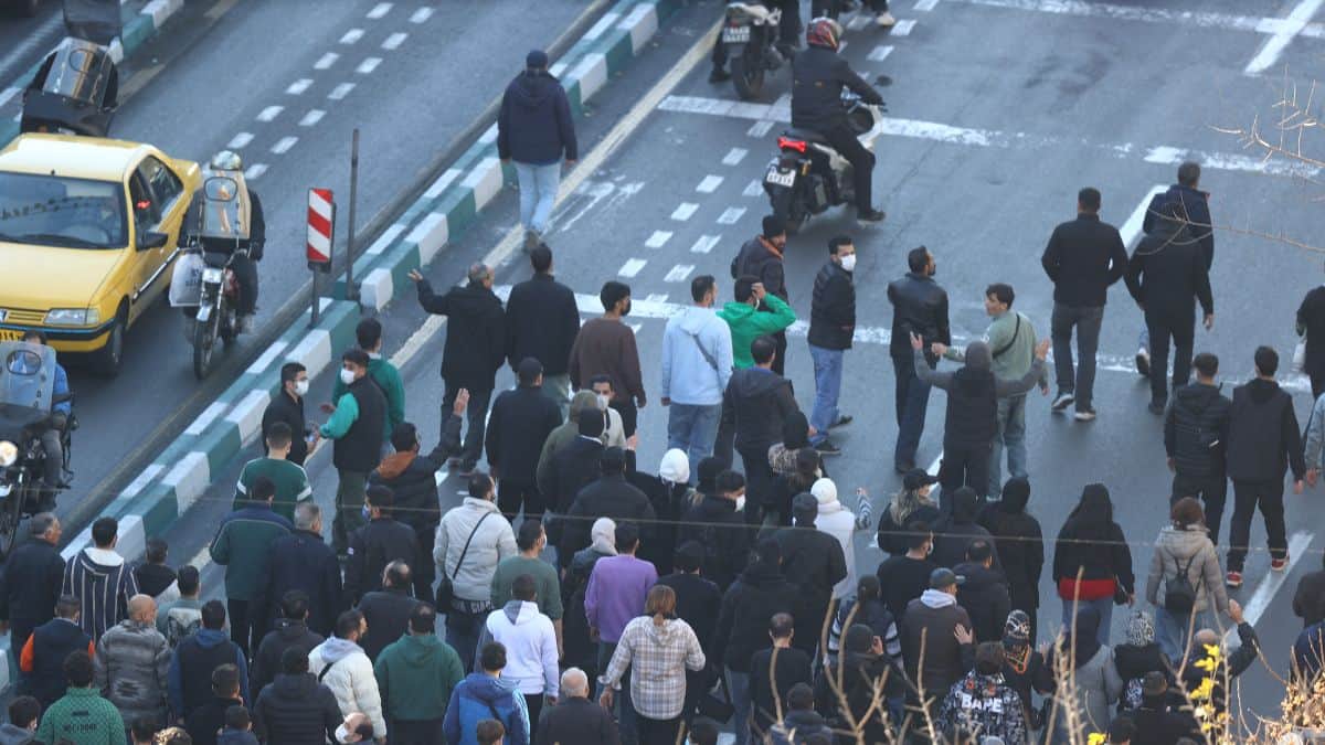 Iran protests intensify as public anger over soaring prices and collapsing rial spreads nationwide