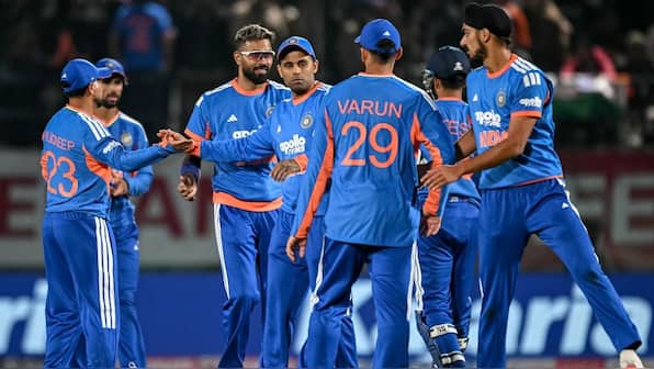 After a reality check, Indian pacers reassert control to go 2-1 up against South Africa