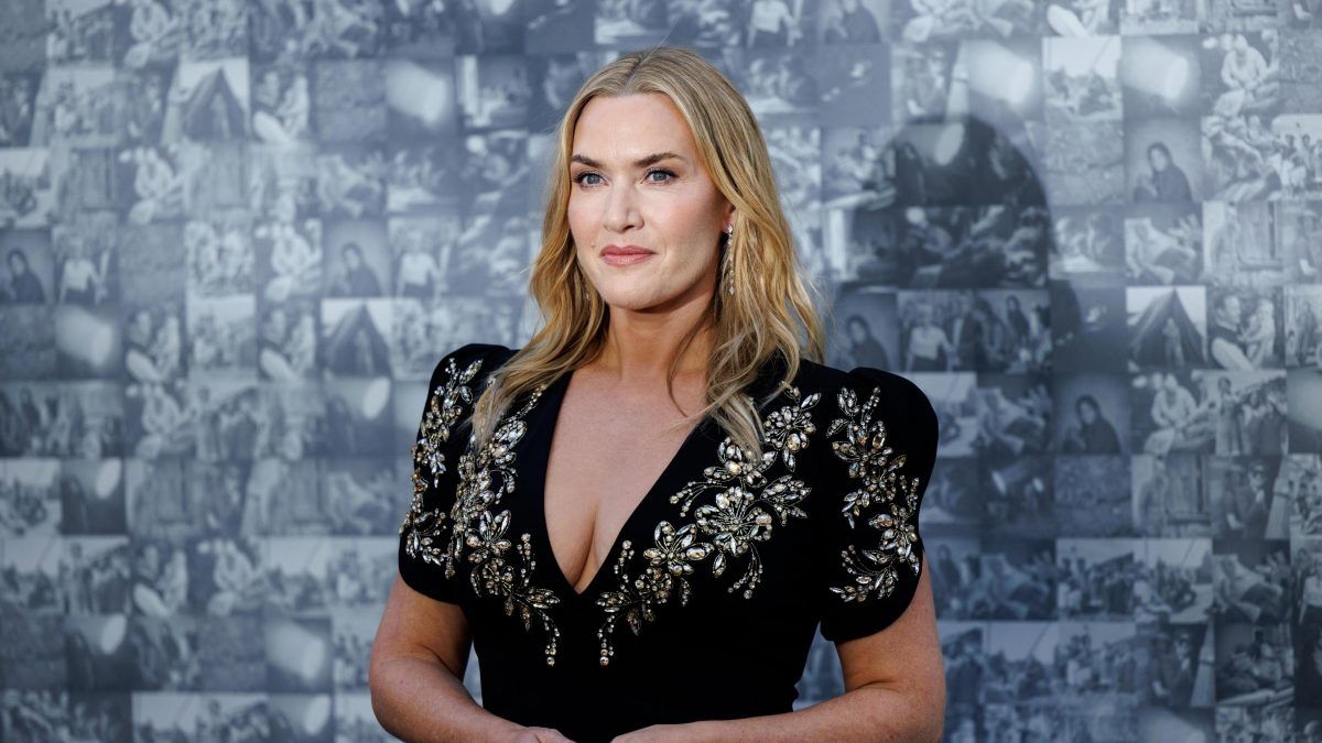 Kate Winslet 'kissed a few girls' as a teen: 'My first intimate experiences were actually...' Kate Winslet 'kissed a few girls' as a teen: 'My first intimate experiences were actually...'