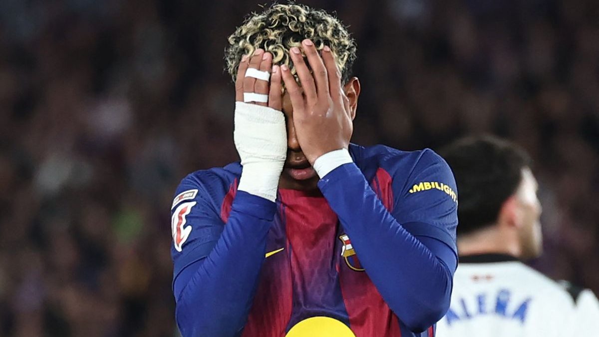 'If he was a bit annoyed, then...': Barcelona coach responds to Lamine Yamal's angry reaction after substitution 'If he was a bit annoyed, then...': Barcelona coach responds to Lamine Yamal's angry reaction after substitution