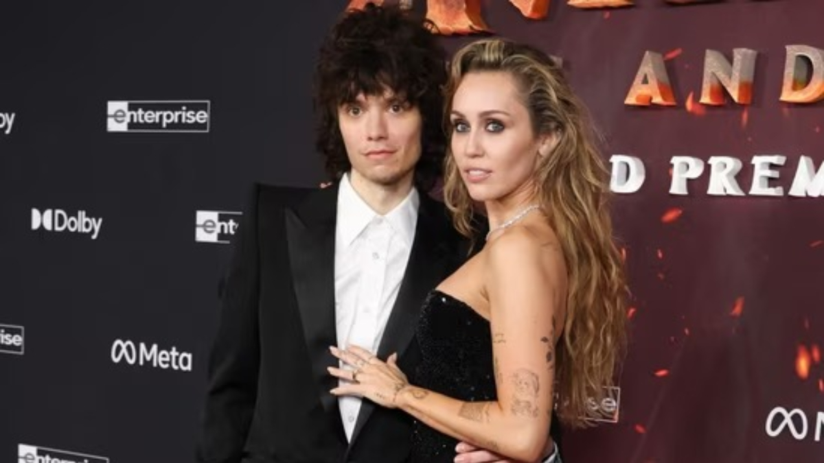 Singer Miley Cyrus confirms engagement with long-time boyfriend Maxx Morando, flaunts her 5-carat diamond ring at 'Avatar: Fire and Ash' premiere Singer Miley Cyrus confirms engagement with long-time boyfriend Maxx Morando, flaunts her 5-carat diamond ring at 'Avatar: Fire and Ash' premiere