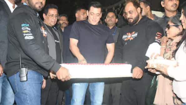 Salman Khan Turns 60: Actor celebrates his birthday with friends and family at farmhouse, cuts the cake with paparazzi- Watch