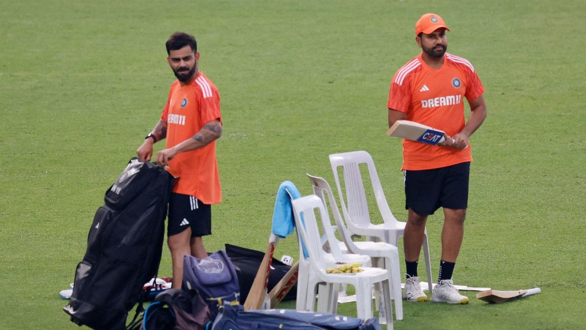 Virat Kohli and Rohit Sharma urged to reveal truth behind sudden Test exit: 'I don’t think it was natural' Virat Kohli and Rohit Sharma urged to reveal truth behind sudden Test exit: 'I don’t think it was natural'