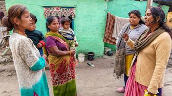 Residents discuss with municipal workers at Bhagirathpura amid the contaminated tap water crisis where several people died and fell ill, in Indore, January 2, 2026. PTI