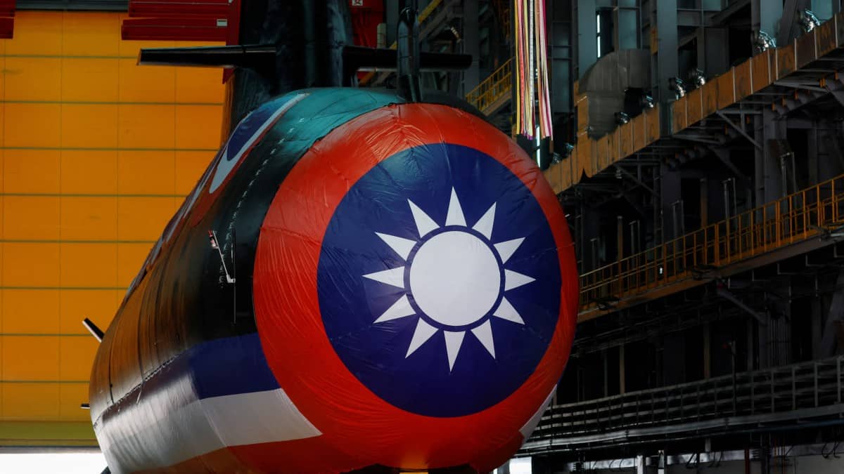Taiwan completes underwater sea trial of homegrown submarine