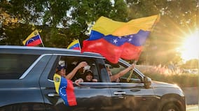 US-Venezuela tensions LIVE: Maduro due in NY court soon, loyalists send mixed signals from Caracas