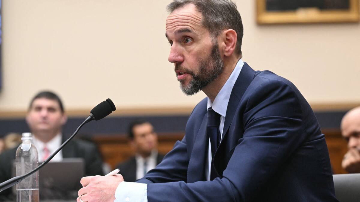 Jack Smith defends Trump probes in first public testimony