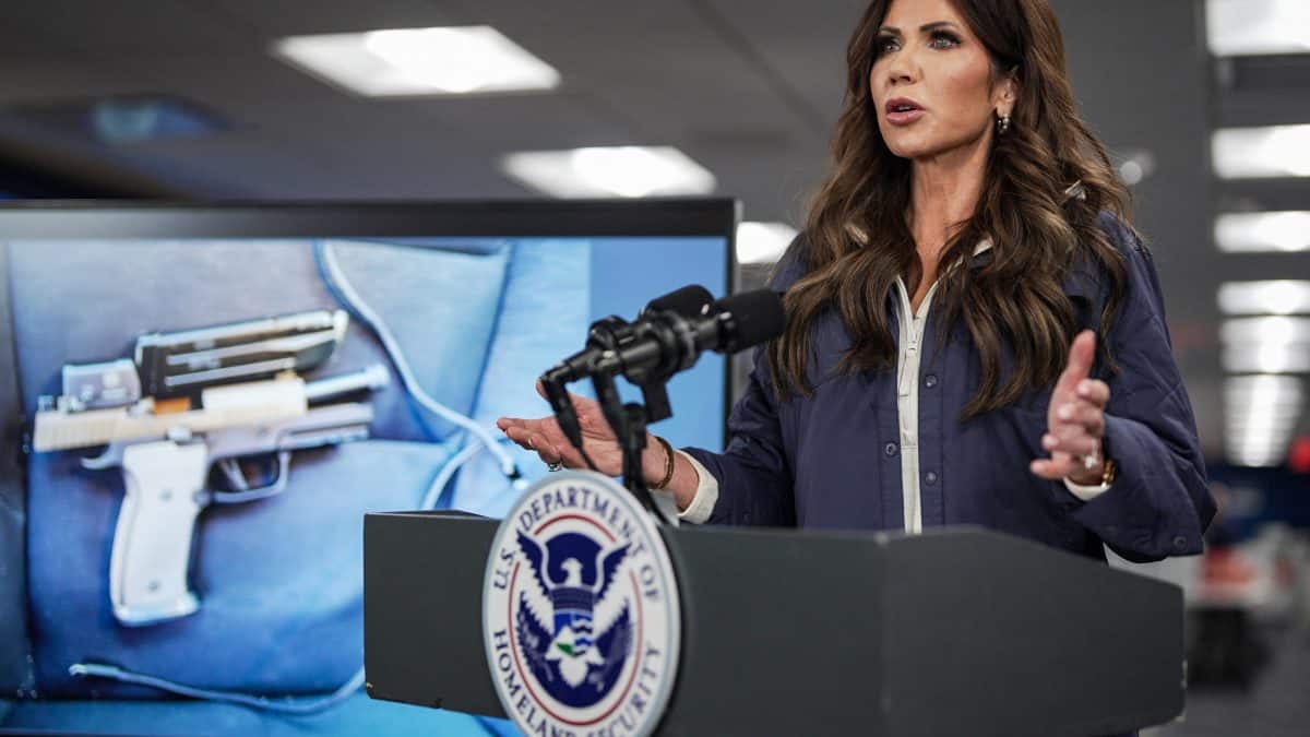 Kristi Noem faces public and political wrath over Alex Pretti's shooting