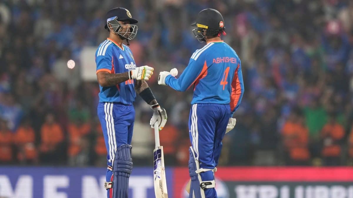 India vs New Zealand LIVE Score 1st T20 at Nagpur: Suryakumar out for 32 as 99-run partnership ends