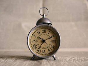 A very antique looking alarm clock. Credits/ Pexels