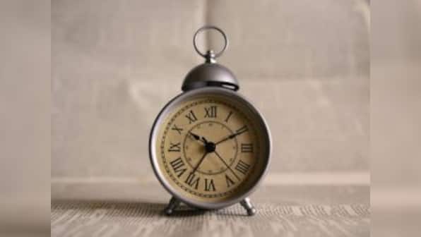 A very antique looking alarm clock. Credits/ Pexels