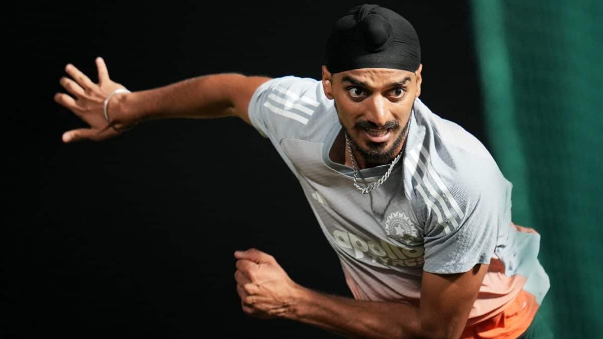 IND vs NZ: Arshdeep Singh returns as India opt to field first in 3rd ODI against New Zealand in Indore