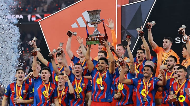 Barcelona pip Real Madrid in dramatic El Clasico in Jeddah, win 16th Spanish Super Cup title
