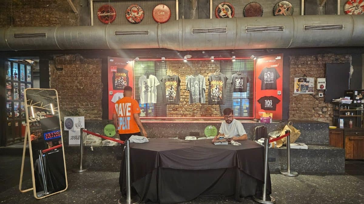Yungblud's Mumbai pop up turns into a study in fan-culture