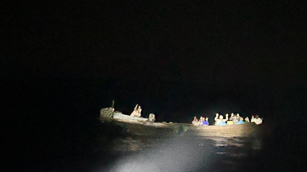 Indian Coast Guard Detains Nine Poachers in North Andaman Sea