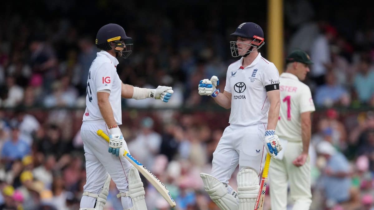 England’s best day of the ongoing Ashes halted by rain at SCG; focus shifts to building on it