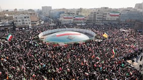 Iran’s Pezeshkian joins tens of thousands at pro‑regime rally as Khamenei calls turnout a ‘warning’ to US'