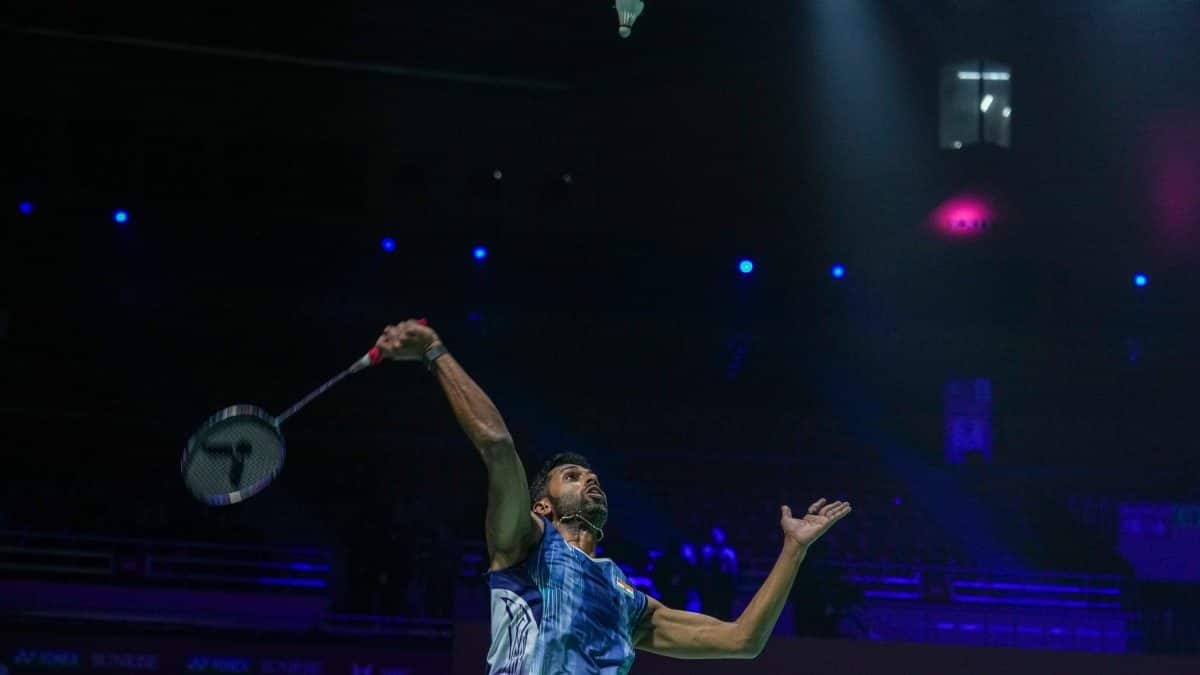 BAI caught red-faced again as bird poop on court stops match twice at India Open