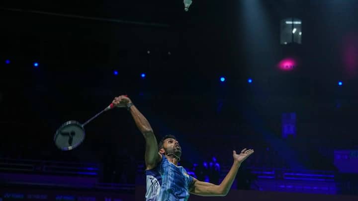 BAI caught red-faced again as bird poop on court stops match twice at India Open BAI caught red-faced again as bird poop on court stops match twice at India Open