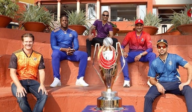 World Legends Pro T20 League Players with Trophy. X/wlprot20