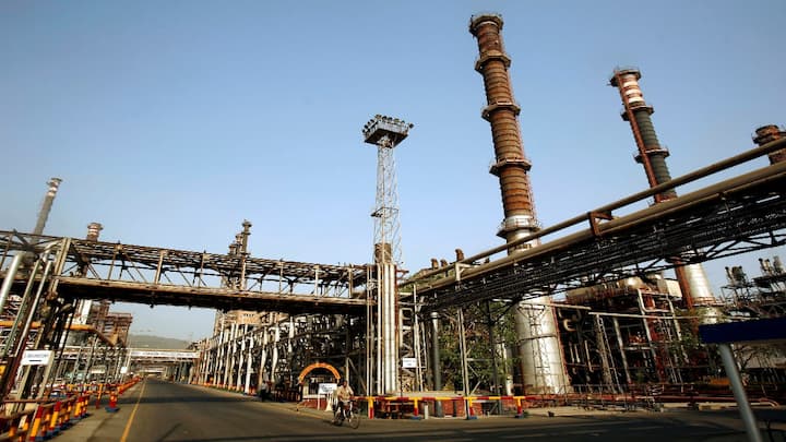 Underworld: India builds caves to save oil for crisis Underworld: India builds caves to save oil for crisis