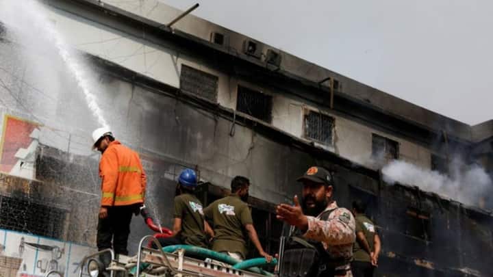 Karachi Gul Plaza fire: Death toll rises to 10, around 60 still missing