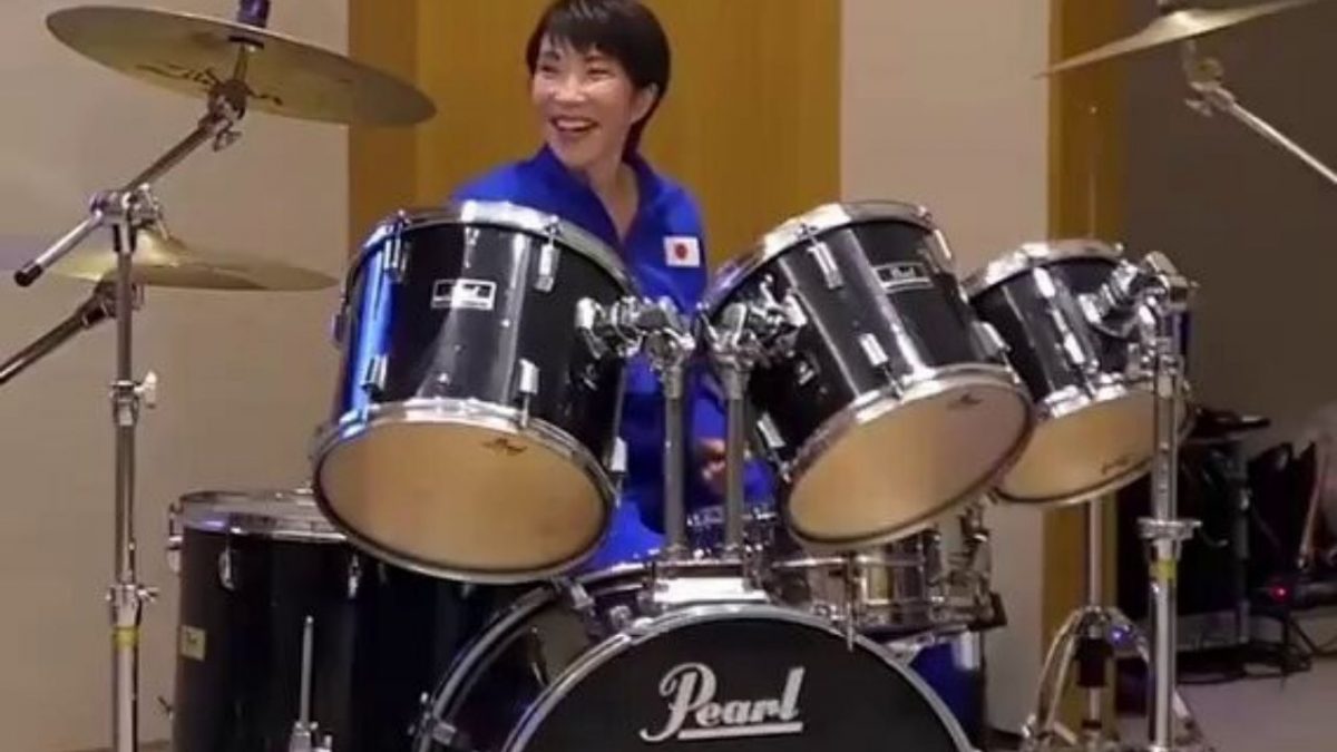 Lee Jae Myung and Sanae Takaichi rock drums at Nara summit to signal thawed South Korea Japan ties. Lee Jae Myung and Sanae Takaichi rock drums at Nara summit to signal thawed South Korea Japan ties.