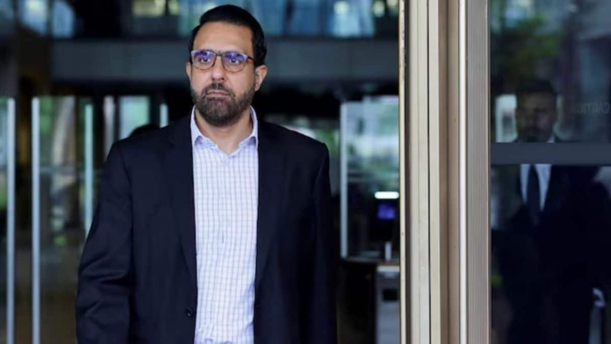 'Dishonourable': In a first, Singapore PM strips Leader of Opposition of his post