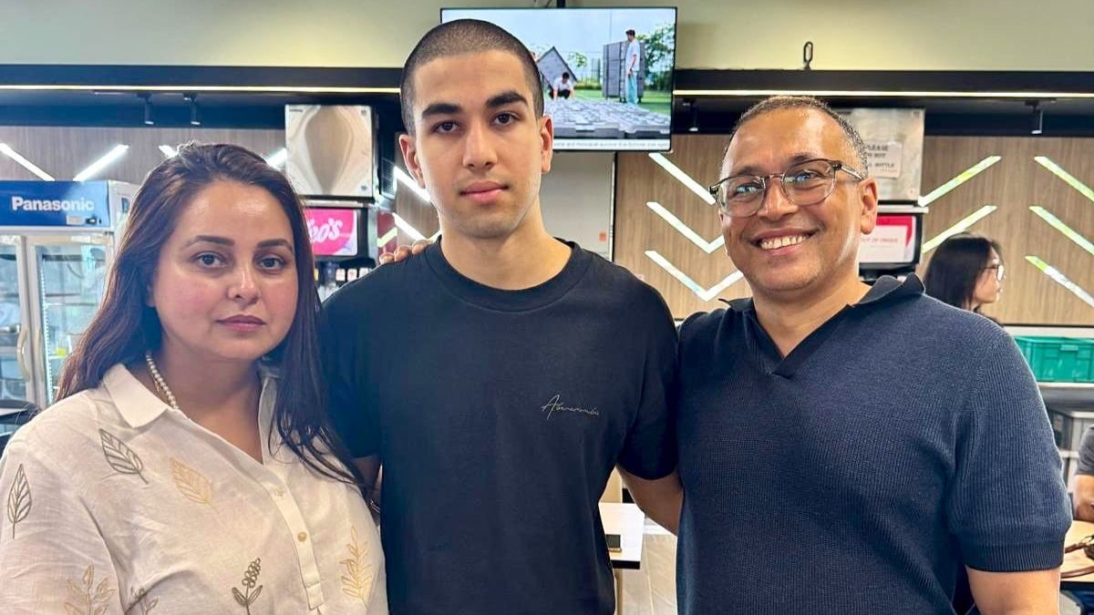 Lalu Yadav's Grandson, Aditya has begun military training in Singapore. Image: X/@RohiniAcharya2 Lalu Yadav's Grandson, Aditya has begun military training in Singapore. Image: X/@RohiniAcharya2