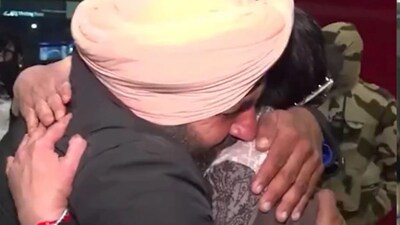 Indian nationals arrived from Iran describe worsening conditions and thanked the Indian government for their support in leaving Iran. ANI