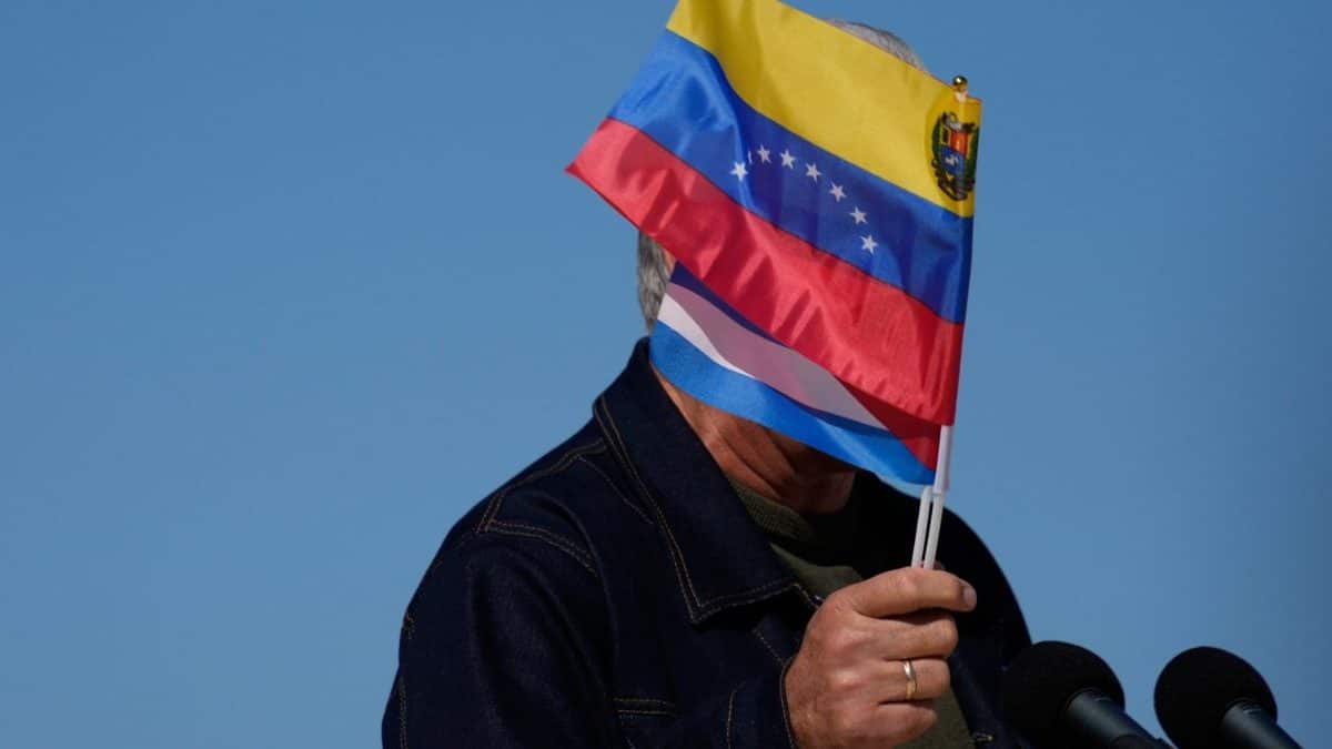 Cuba says 32 officers killed after US strikes in Venezuela