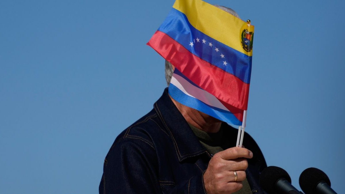 Cuba says 32 officers killed after US strikes in Venezuela Cuba says 32 officers killed after US strikes in Venezuela