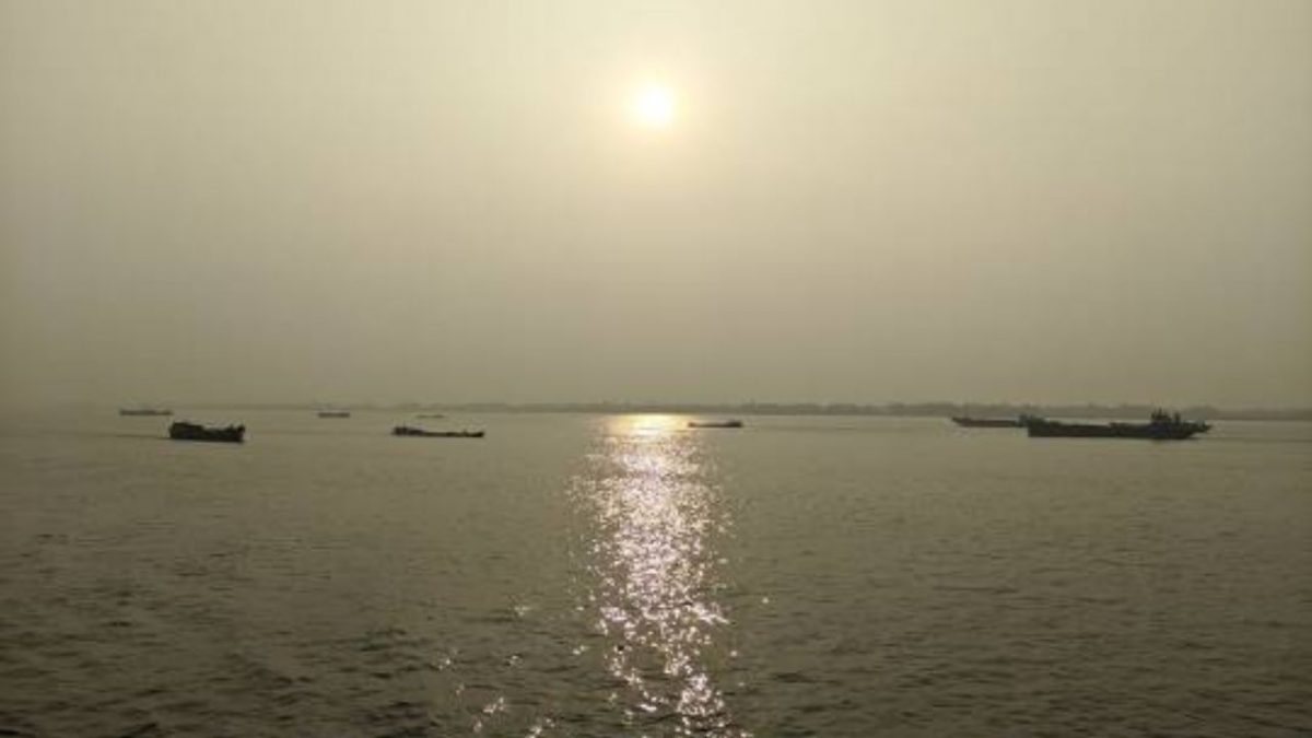 Bay of Bengal depression intensifies bringing heavy rain to south India Bay of Bengal depression intensifies bringing heavy rain to south India